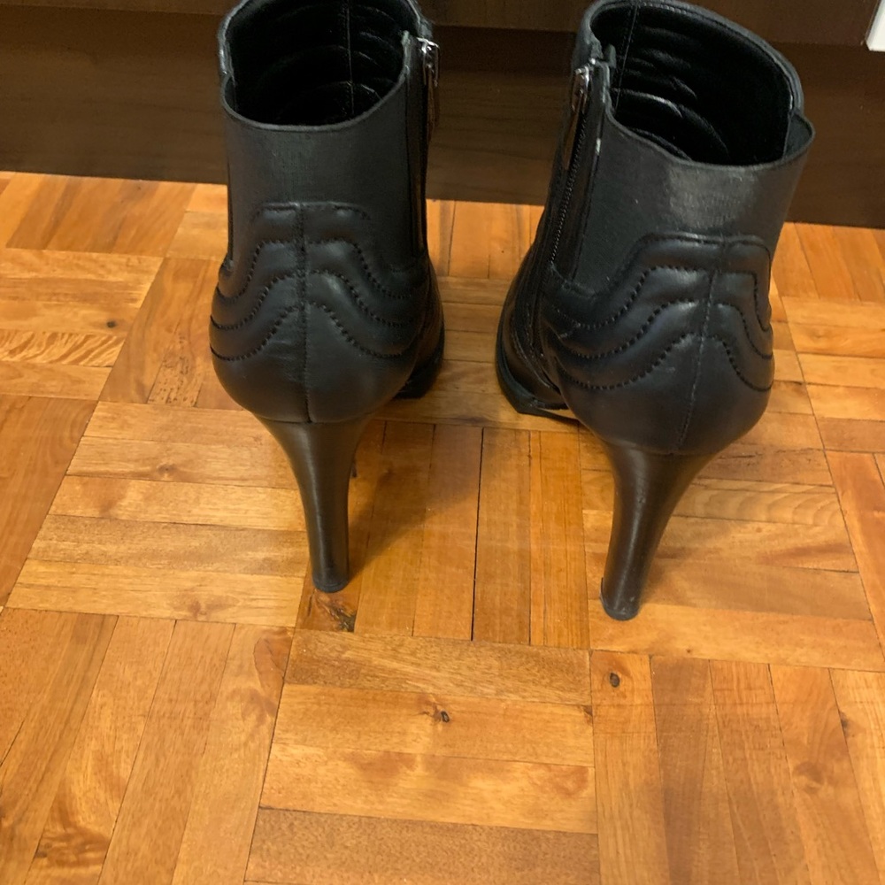 🌸HOST PICK🌸 French connection booties - Picture 4 of 11